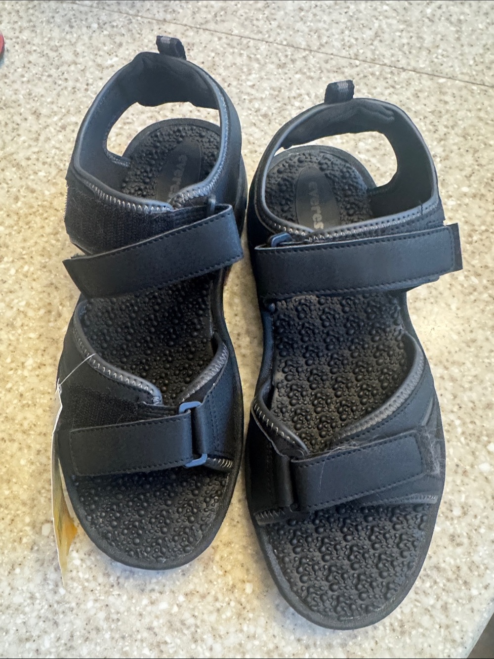 Kids Black Adjustable Hook-and-Loop Sport Sandals